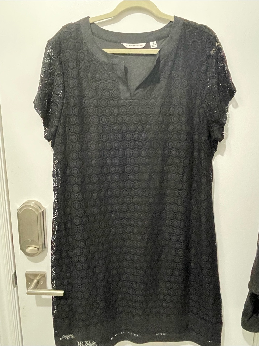 Isaac Mizrahi Black Lace Shift Dress